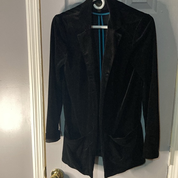 Ladies throw over blazer no buttons - Picture 4 of 4